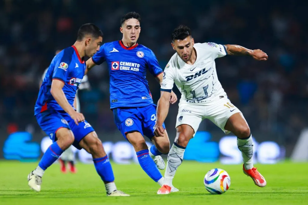 Cruz Azul recibirá a Pumas UNAM este domingo a las 19:00. (Imago)
