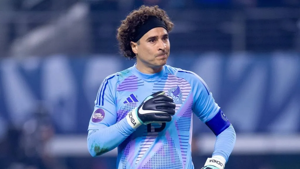 Guillermo Ochoa puede volver a la Liga MX tras su etapa en Italia (IMAGO)