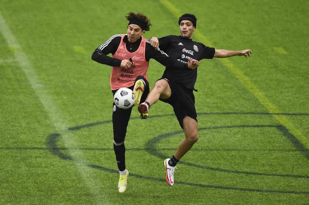 Memo Ochoa y Raúl Jiménez no jugarán la Copa América 2024 (Imago7)