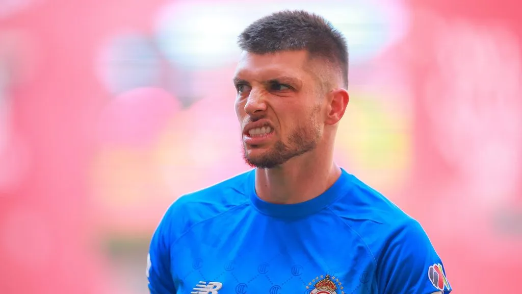 Tiago Volpi perdió todo tipo de afecto de la afición [Foto: Getty]