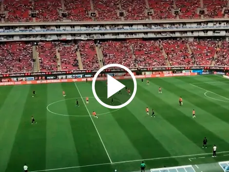 El recibimiento de la afición de Chivas a Alexis Vega: "borracho, borracho"