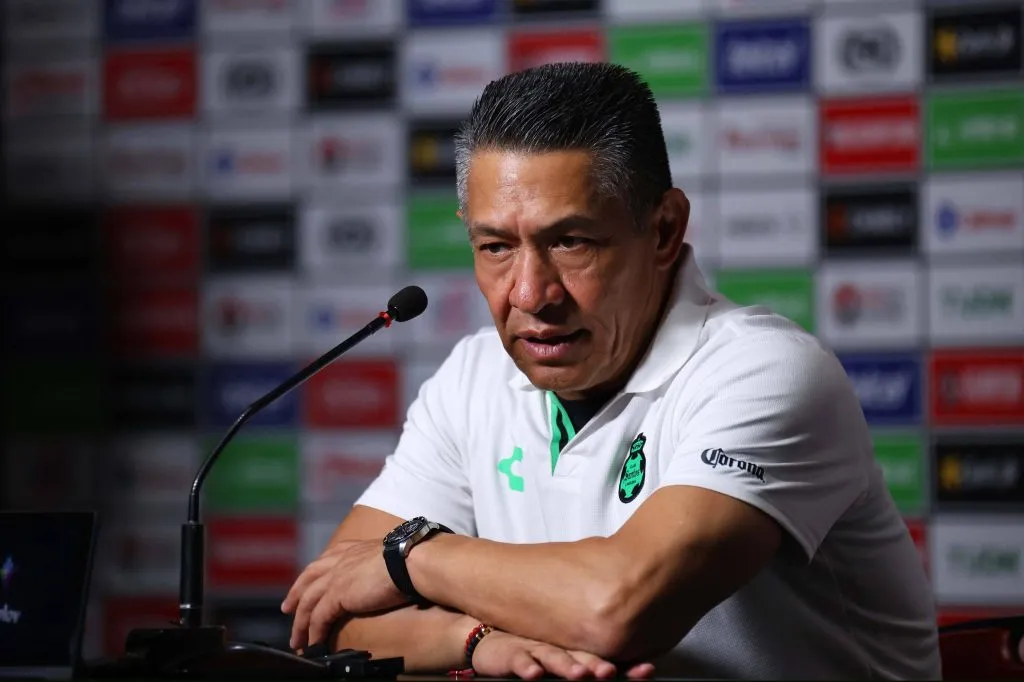 Nacho Ambriz estuvo lejos de los puestos de Liguilla con Santos Laguna. (Imago)