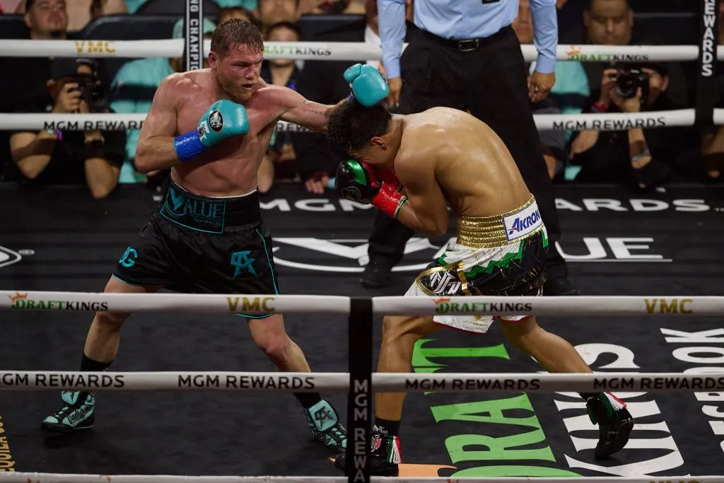 Canelo Álvarez y Jaime Munguía protagonizaron una histórica pelea en Las Vegas. (Imago)