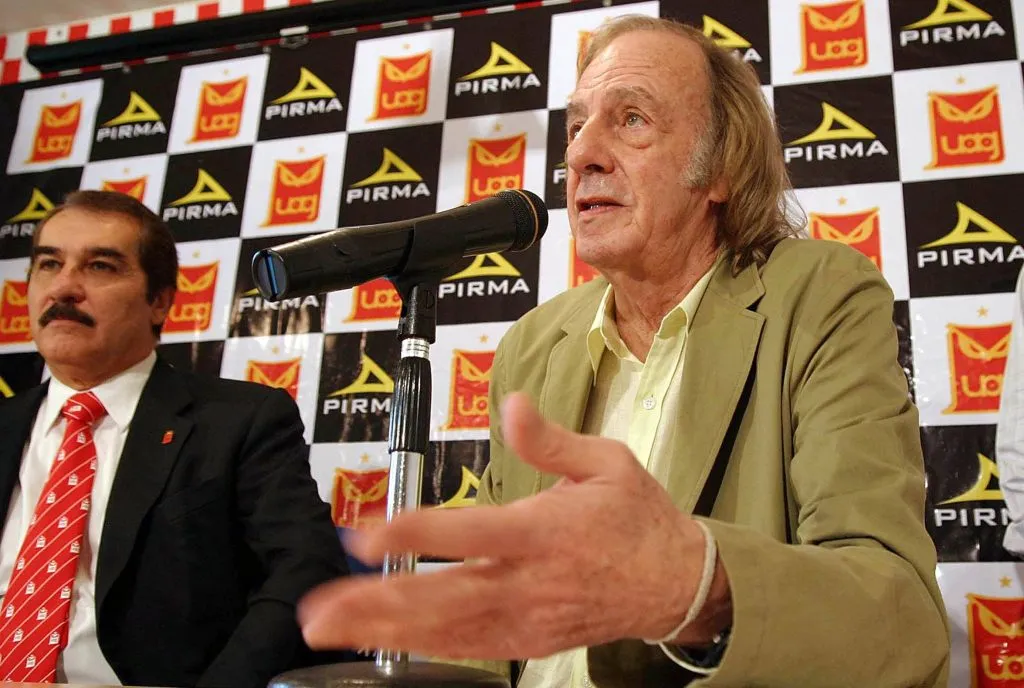 Menotti fue campeón del mundo como DT con Argentina y supo dirigir en México. (Imago)