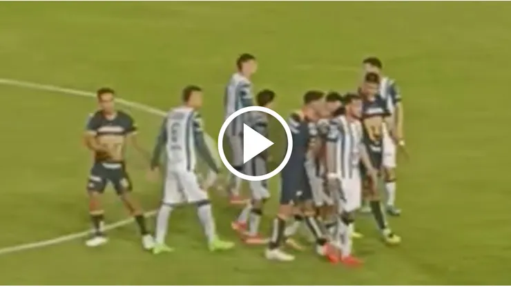 Lo que nadie vio: el gesto de los jugadores de Pumas con Julio Rodríguez tras eliminar a Pachuca