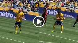 Henry y su clásico festejo, pero al unísono con la afición.