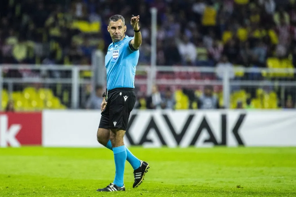 Mario Escobar dirigió a la selección mexicana en ocho encuentros. (Imago)