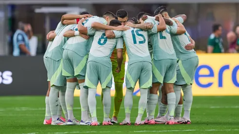 Los jugadores de México antes del partido contra Venezuela.
