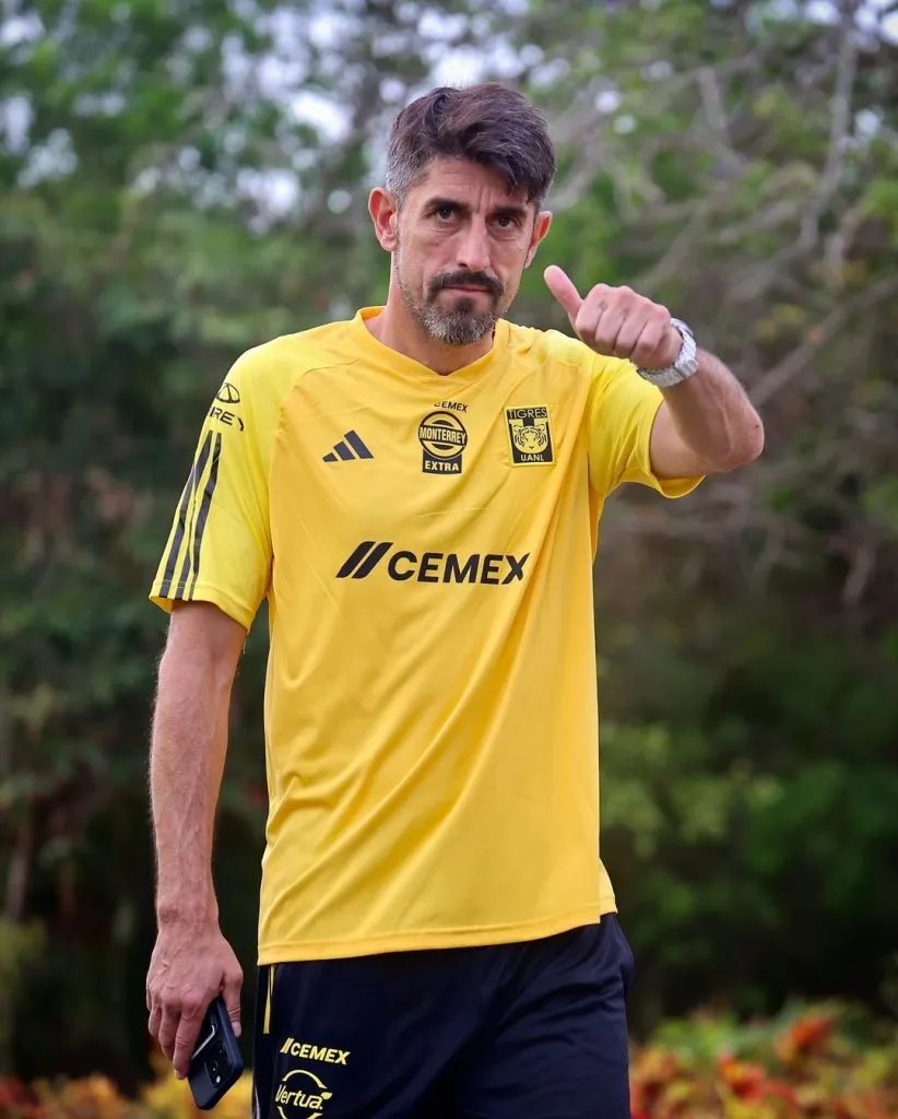 Veljko Paunovic durante la pretemporada (Fuente: @clubtigres)