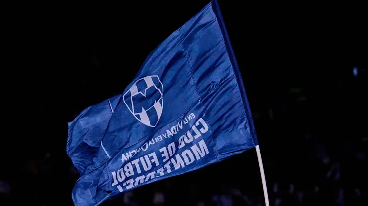 El jugador en cuestión disputó más de 100 partidos con la playera albiazul.