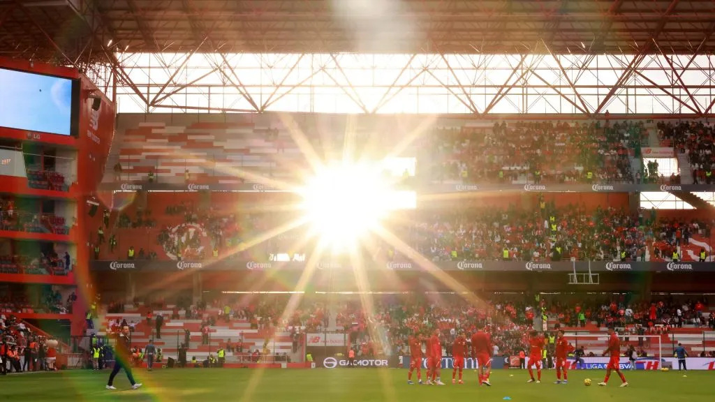 El Nemesio Díez al mediodía, sólo ante Atlético San Luis [Foto: Getty Images]