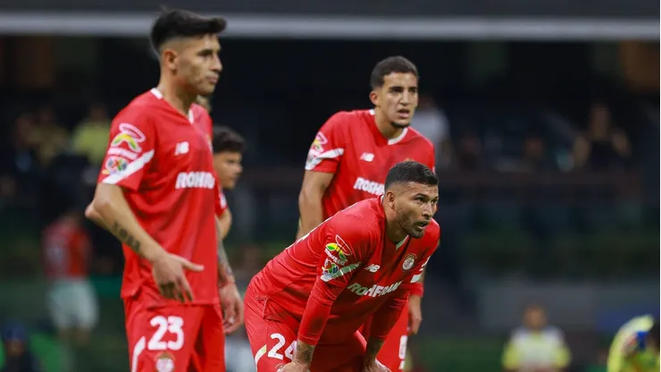 Los Diablos Rojos han experimentado más de un movimiento movimientos en la zaga central este mercado.