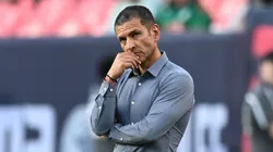 Lozano fue blanco de cuestionamientos tras la abultada caída ante Uruguay.