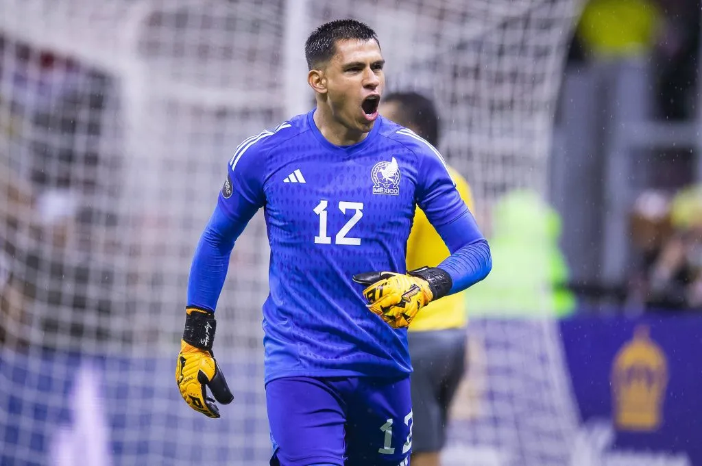 Luis Malagón se lesionó en la previa del amistoso ante Uruguay (Imago)