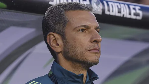 ¿Guillermo Martínez o Santiago Giménez? Jaime Lozano y su primera polémica decisión en México