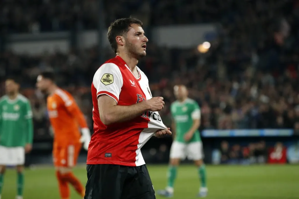En 2019, Santiago Giménez recibió un saludo de Lionel Messi para su cumpleaños N° 18. (Imago)