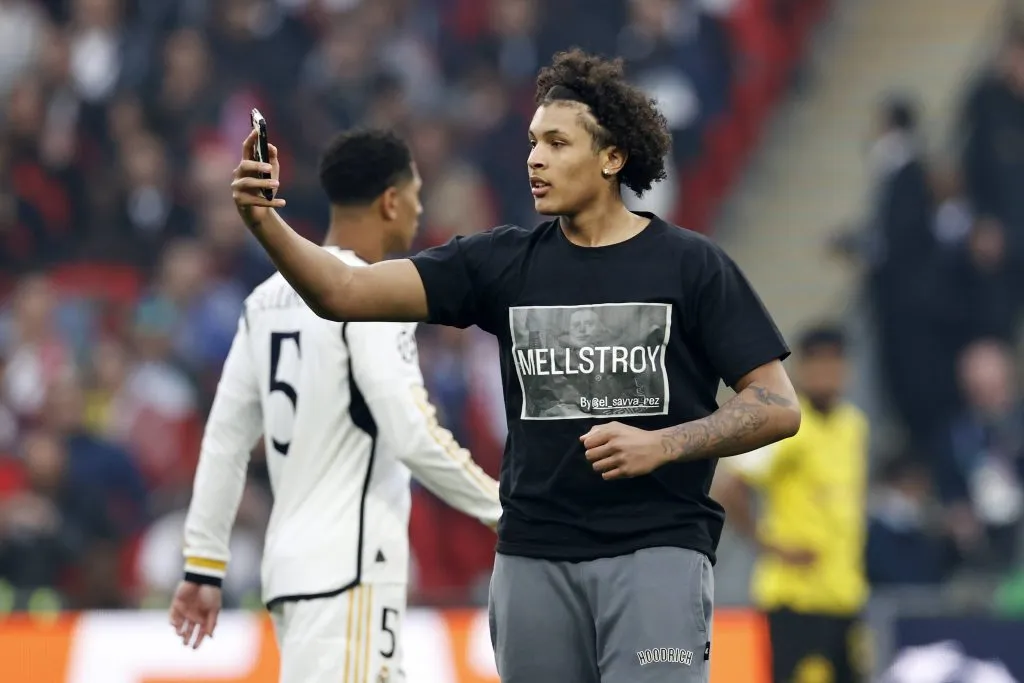 Los espontáneos se robaron todas las miradas en el comienzo de la final. (Imago)