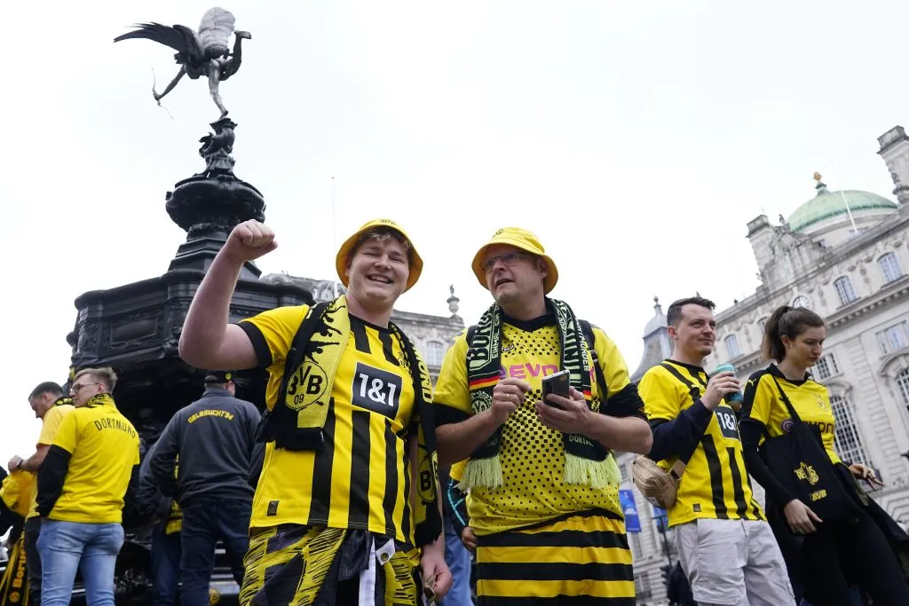 La afición del Borussia Dortmund posee la fama de ser una de las más pasionales de Europa. (Imago)