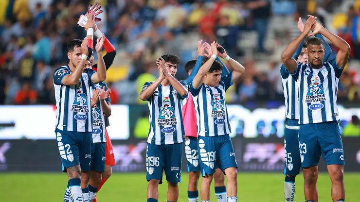 Los jugadores de Pachuca festejan.