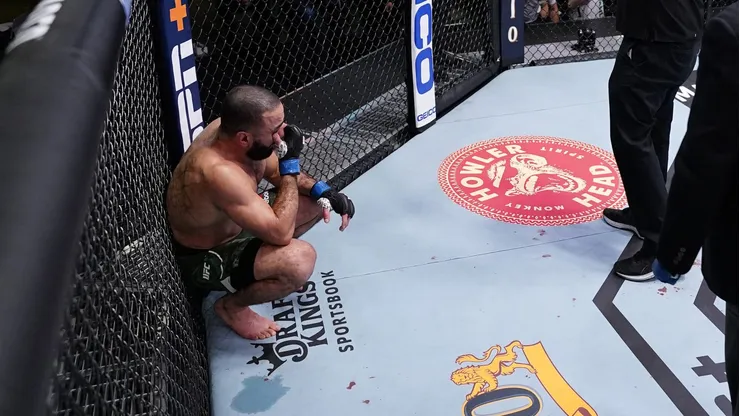 Belal Muhammad no pudo seguir peleando en 2021 ante Leon Edwards producto de un piquete de ojo.