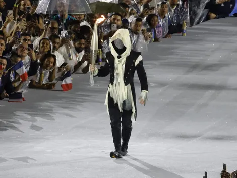 ¿Quién es el enmascarado que apareció en la ceremonia de París 2024?