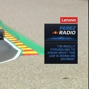 Checo Pérez sufrió en la FP1