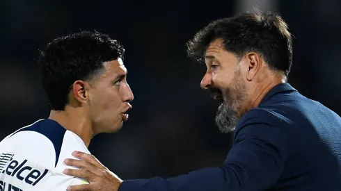 "Nos ha pegado": Gustavo Lema se lamentó por la dura lesión de Leo Suárez en Pumas