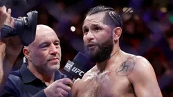 Los luchadores de la UFC suelen pedir su recompensa después de una gran finalización.