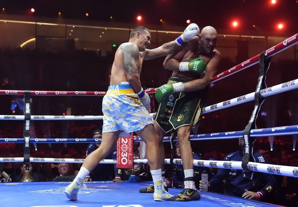 Oleksandr Usyk venció a Tyson Fury en mayo y se mostró imparable entre los pesados. (IMAGO)