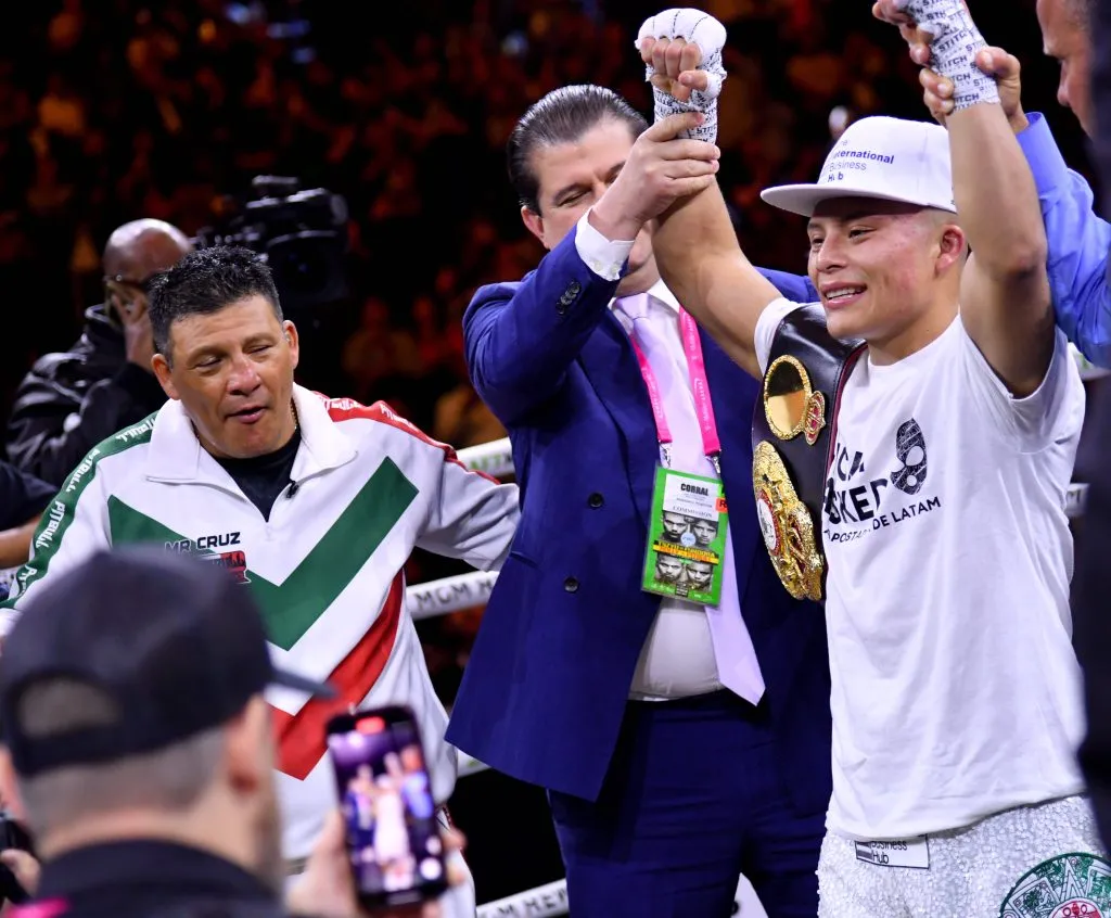 El Pitbull Cruz es el campeón de los superligeros y busca afianzarse en la categoría para volver a los ligeros. (IMAGO)