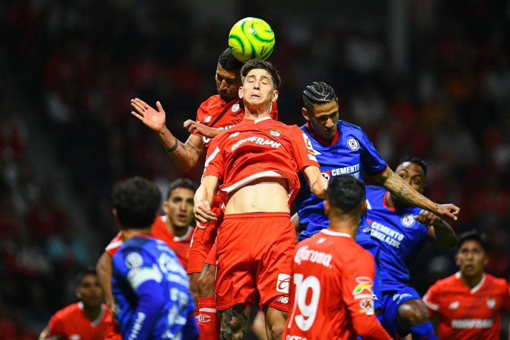 La última vez que se enfrentaron ganó Cruz Azul por 1-0. (Imago)