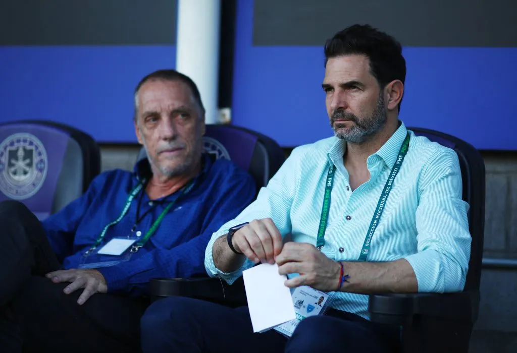 Duilio Davino quedó en el ojo de la tormenta tras la partida de Jaime Lozano. [Foto: Getty]