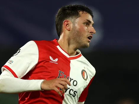 Santiago Giménez y una foto que podría dar indicios de su futuro