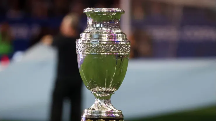 ATLANTA, GA - JUNE 20: A general view of the Copa America trophy before the CONMEBOL Copa America match between Argentina and Canada on June 20, 2024 at Mercedes Benz Stadium in Atlanta, Georgia. Photo by Michael Wade/Icon Sportswire SOCCER: JUN 20 CONMEBOL Copa America - Argentina vs Canada EDITORIAL USE ONLY Icon06202410