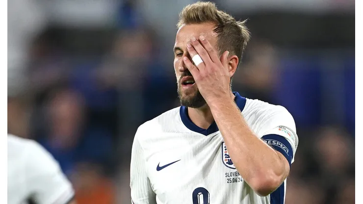 Harry Kane y su frustración por no poder coronar.