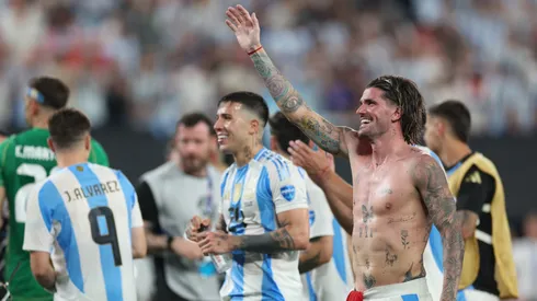 Los jugadores de Argentina van por su cuarto título seguido.