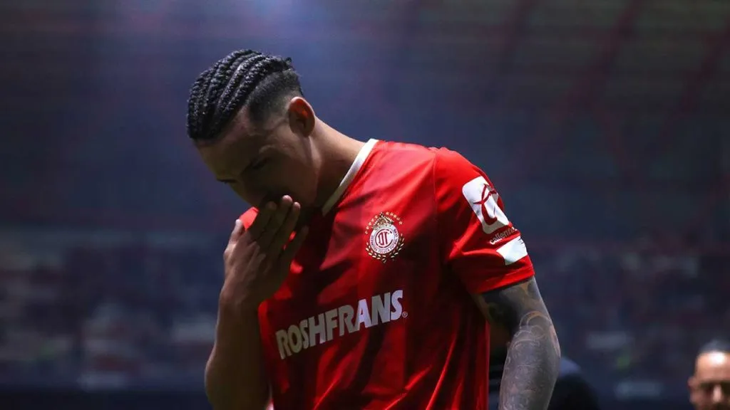 Maximiliano Araujo podría marcharse al futbol de Inglaterra [Foto: Getty]