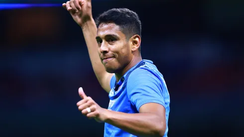 MEXICO CITY, MEXICO - SEPTEMBER 19: Luis Romo #7 of Cruz Azul gestures during the 9th round match between Cruz Azul and Queretaro as part of the Torneo Grita Mexico A21 Liga MX at Azteca Stadium on September 19, 2021 in Mexico City, Mexico. (Photo by Hector Vivas/Getty Images)
