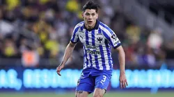 El defensa de Rayados realizó una impactante revelación en redes sociales.