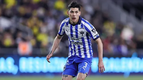 El defensa de Rayados realizó una impactante revelación en redes sociales.