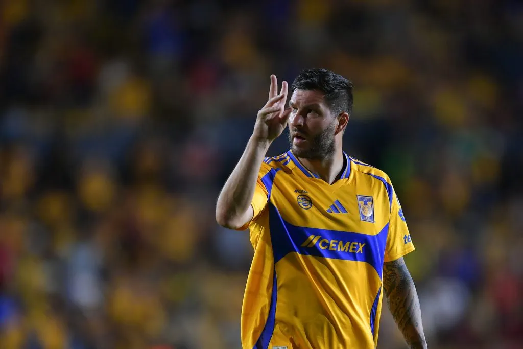 André-Pierre Gignac fue sustituido a los 62 minutos en lugar de Nicolás Ibáñez. (Getty Images)