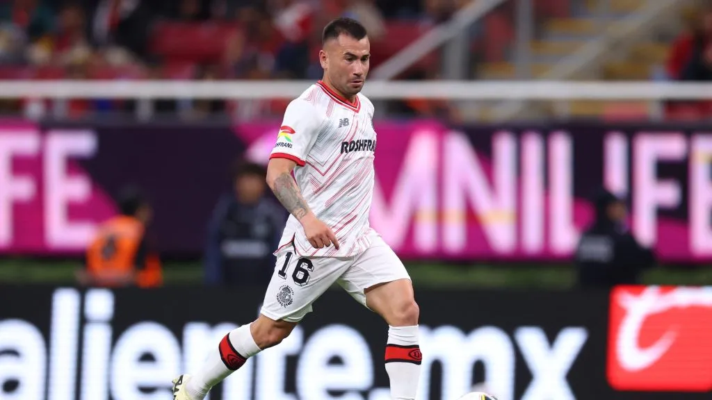 Jean Meneses fue titular ante Chivas pero no desequilibró [Foto: Getty]
