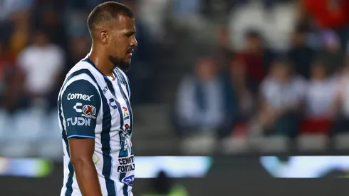 El delantero no jugará este domingo ante los regiomontanos.