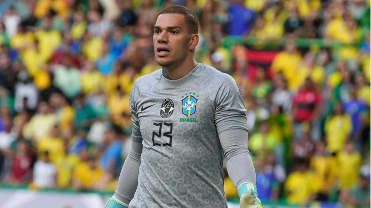 Ederson no está presente en Brasil contra Uruguay