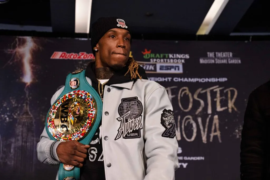 O’Shaquie Foster quiere defender su título ante un rival duro como el brasileño Conceicao. (IMAGO)