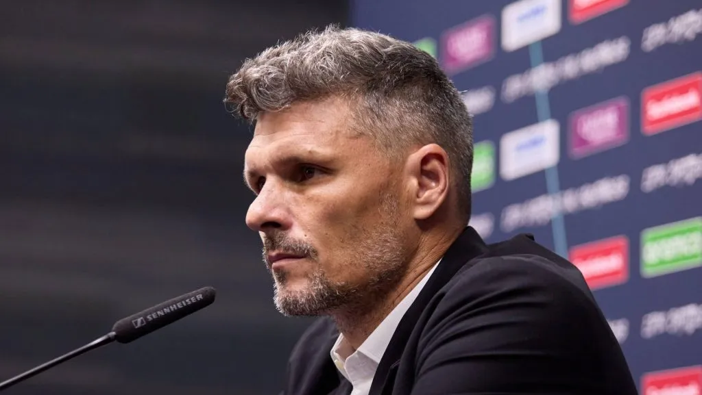 Fernando Ortiz busca hacer historia al frente de Rayados (IMAGO)