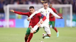 Cristiano Ronaldo y Griezmann, en un enfrentamiento en 2021.