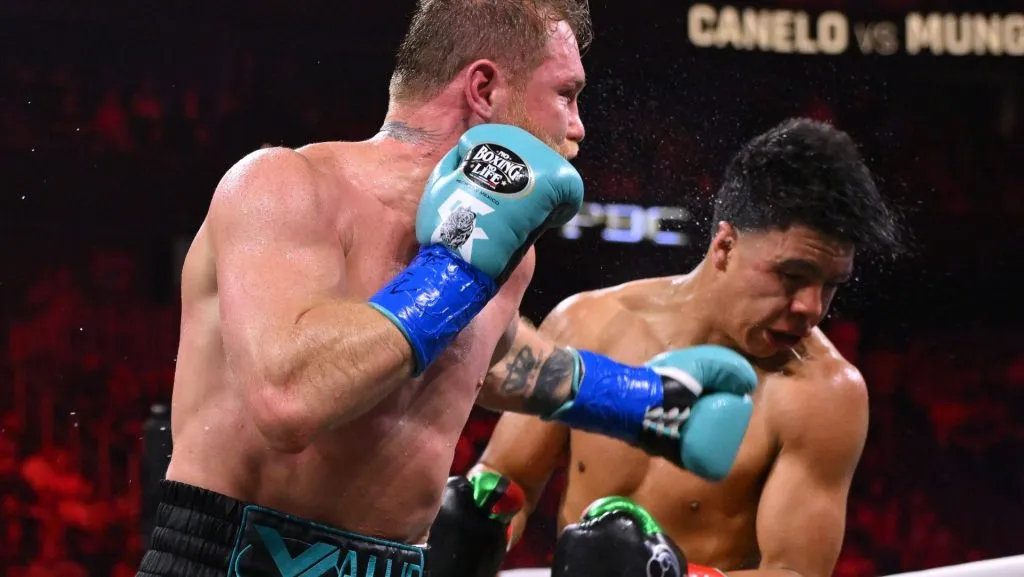 Canelo Álvarez venció a Jaime Munguía en mayo y cobró 35 millones de dólares, mucho menos de lo que pide para enfrentar a David Benavidez. (IMAGO)