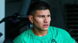 El defensa representará a su país en la capital francesa.