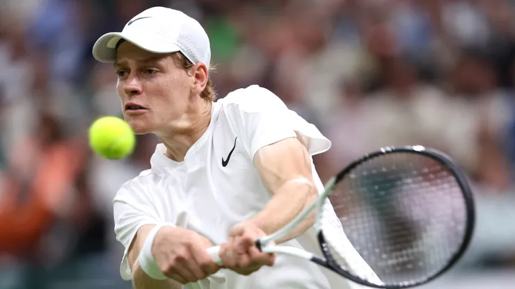 Sinner quiere dar el gran golpe en Wimbledon.